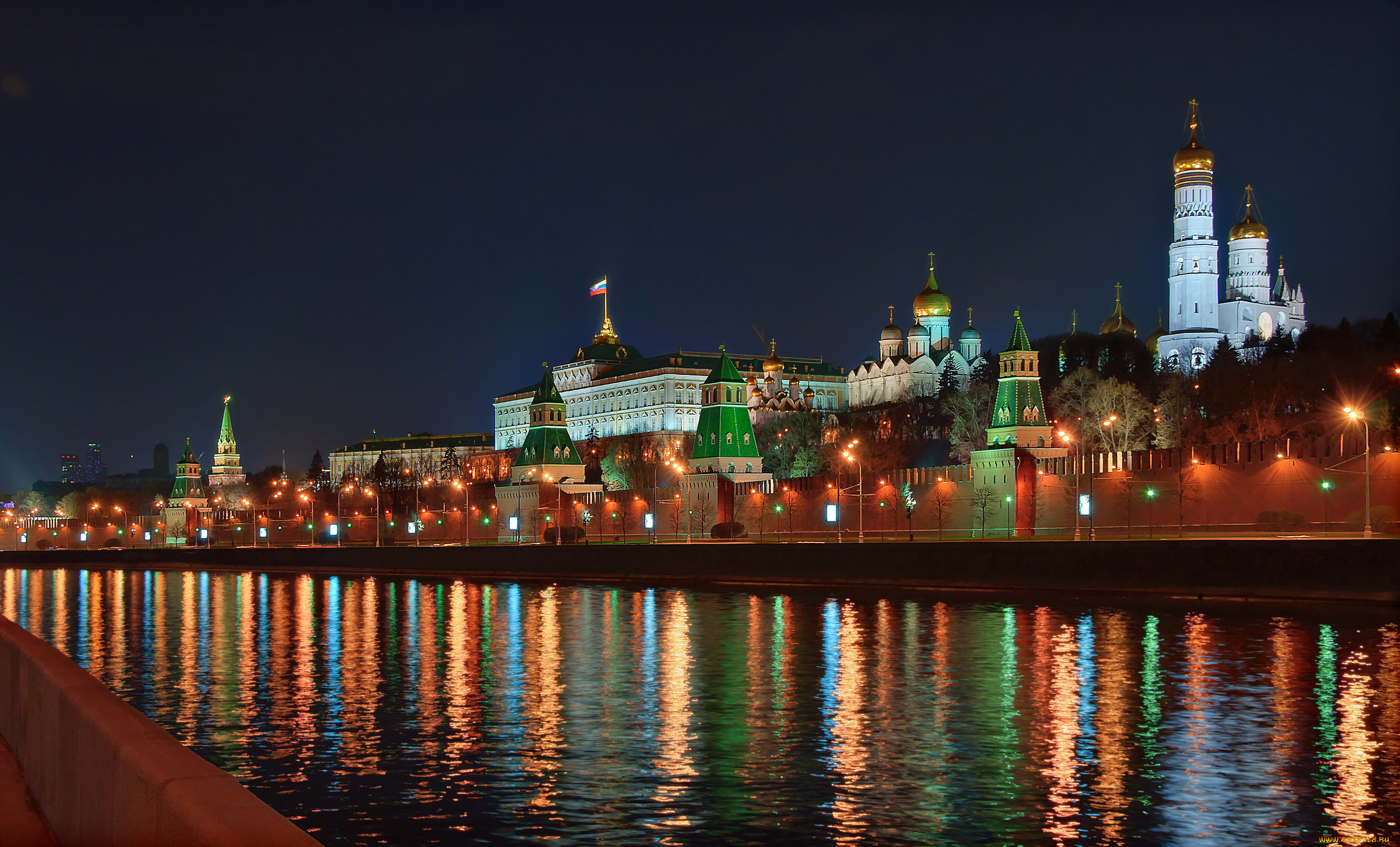 Панорама Москва река Кремль